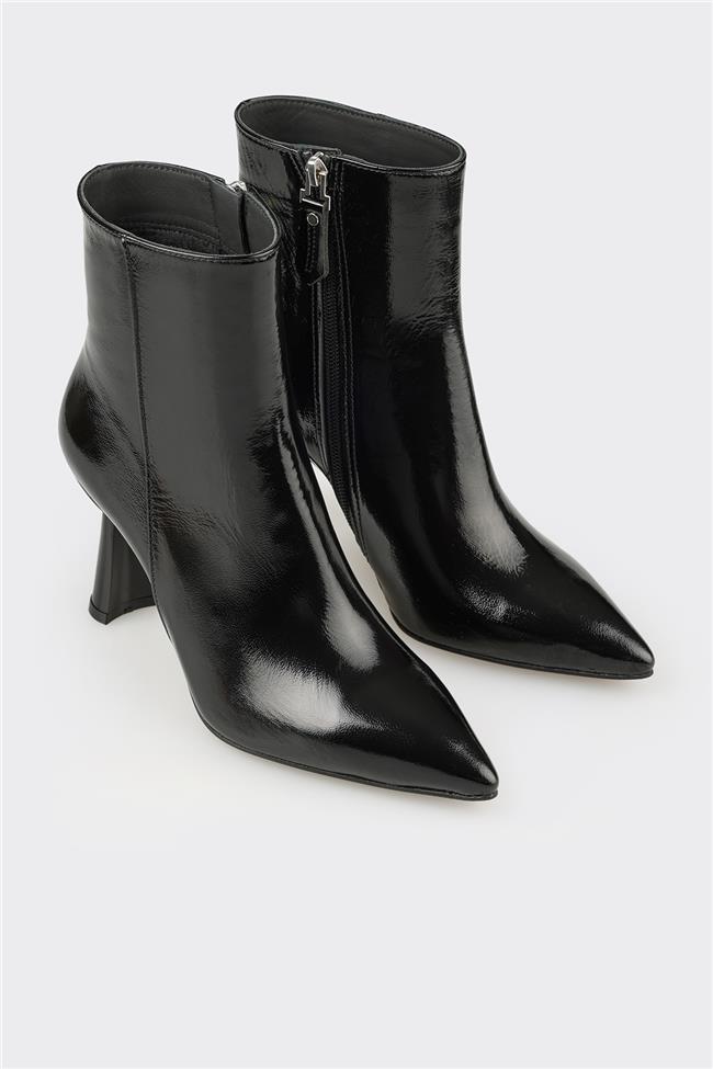 Siyah Deri Kadın Topuklu Bot