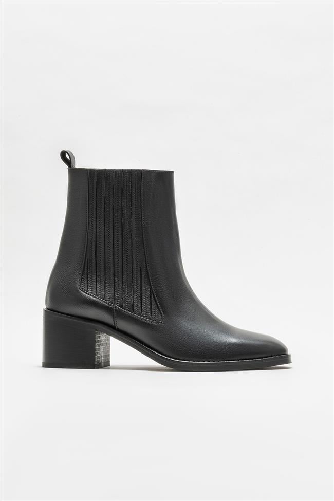 Siyah Deri Kadın Topuklu Bot