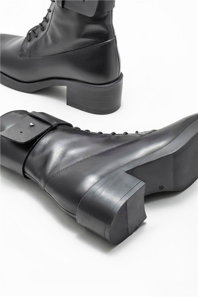 Siyah Deri Kadın Topuklu Bot