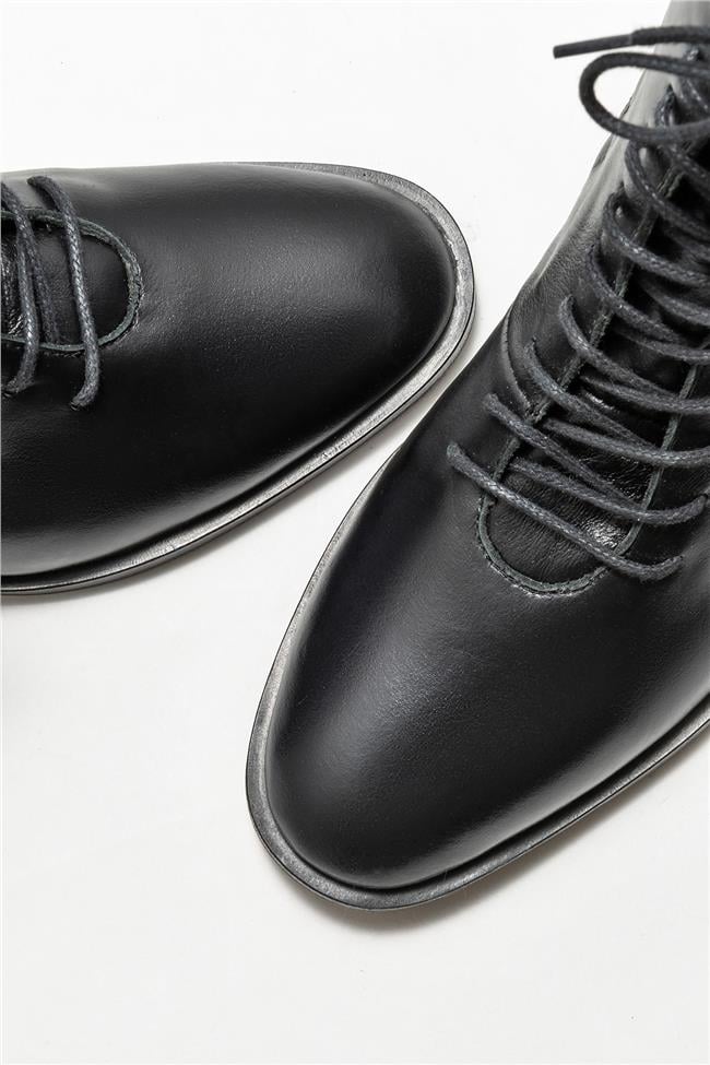 Siyah Deri Kadın Topuklu Bot