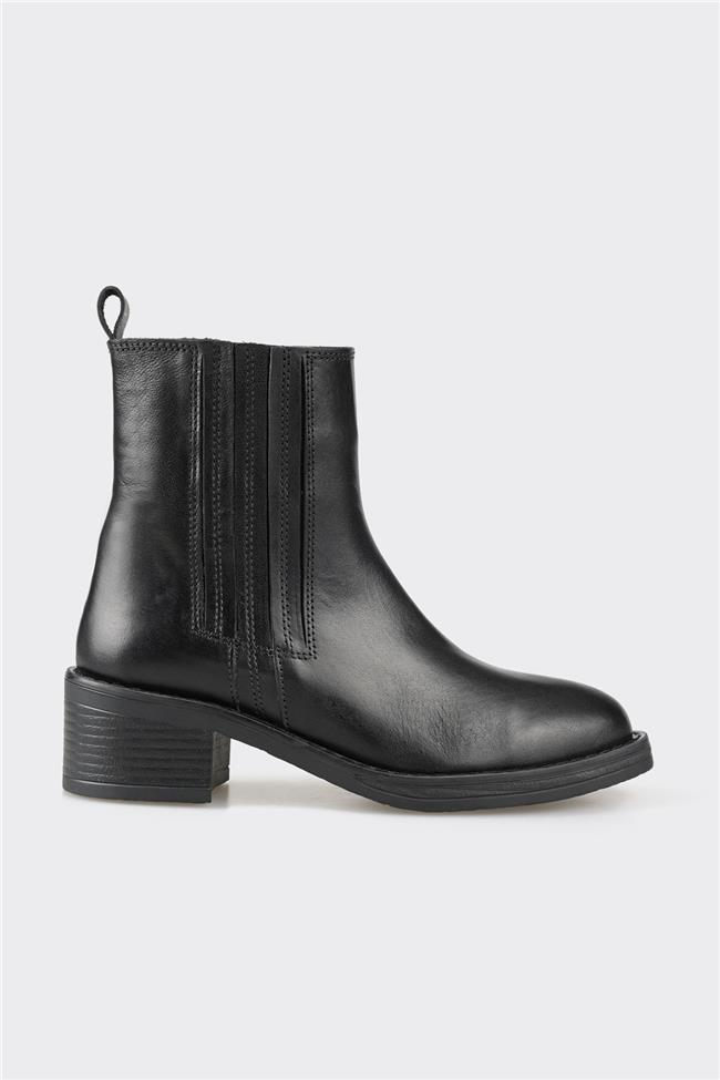 Siyah Deri Kadın Topuklu Bot