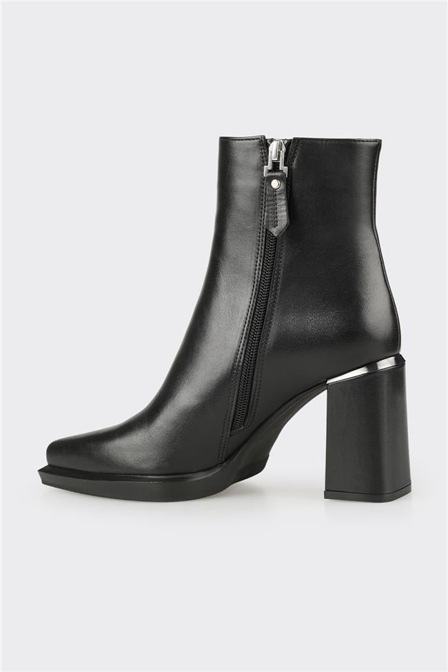 Siyah Deri Kadın Topuklu Bot