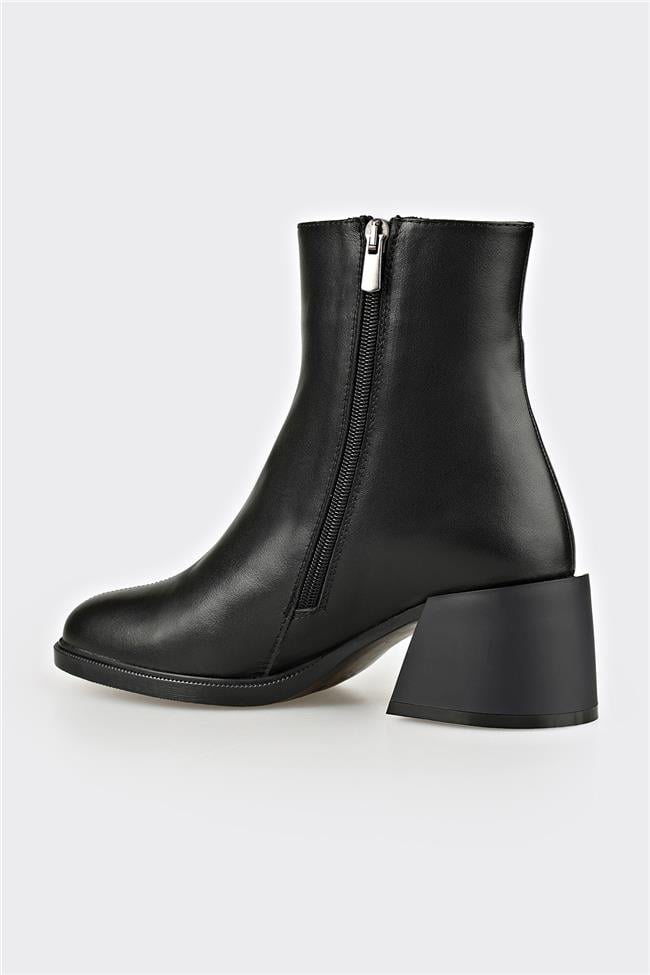 Siyah Deri Kadın Topuklu Bot