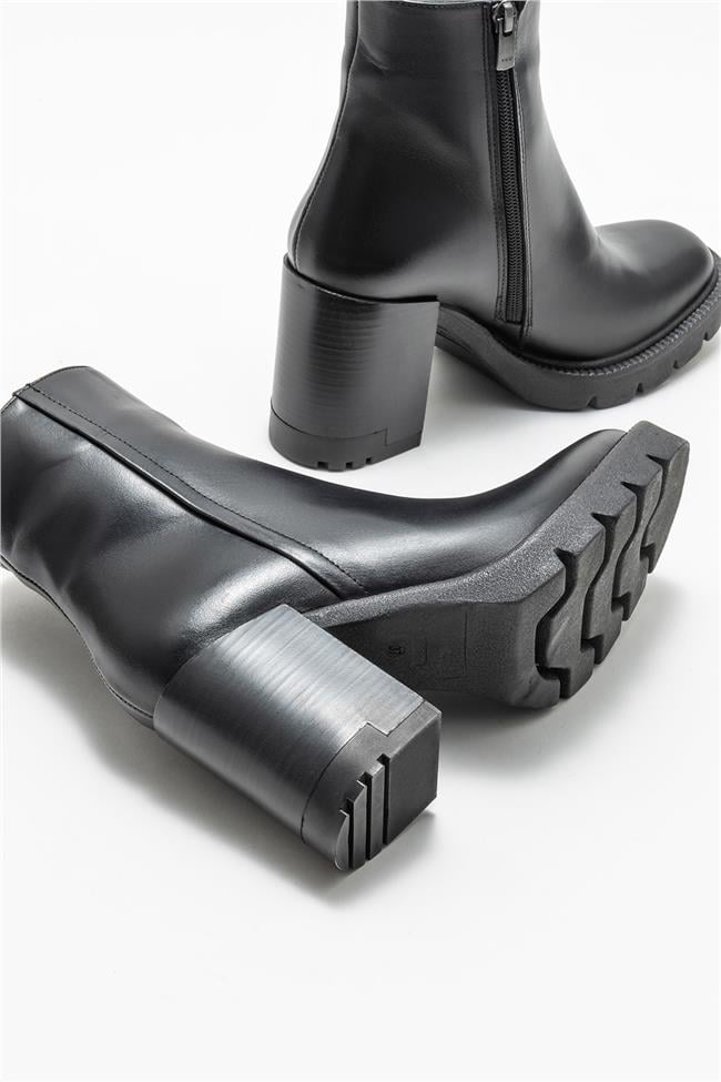 Siyah Deri Kadın Topuklu Bot