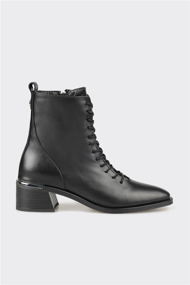 Siyah Deri Kadın Topuklu Bot