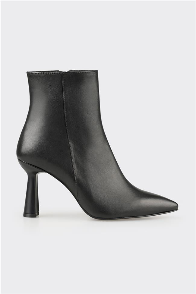 Siyah Deri Kadın Topuklu Bot