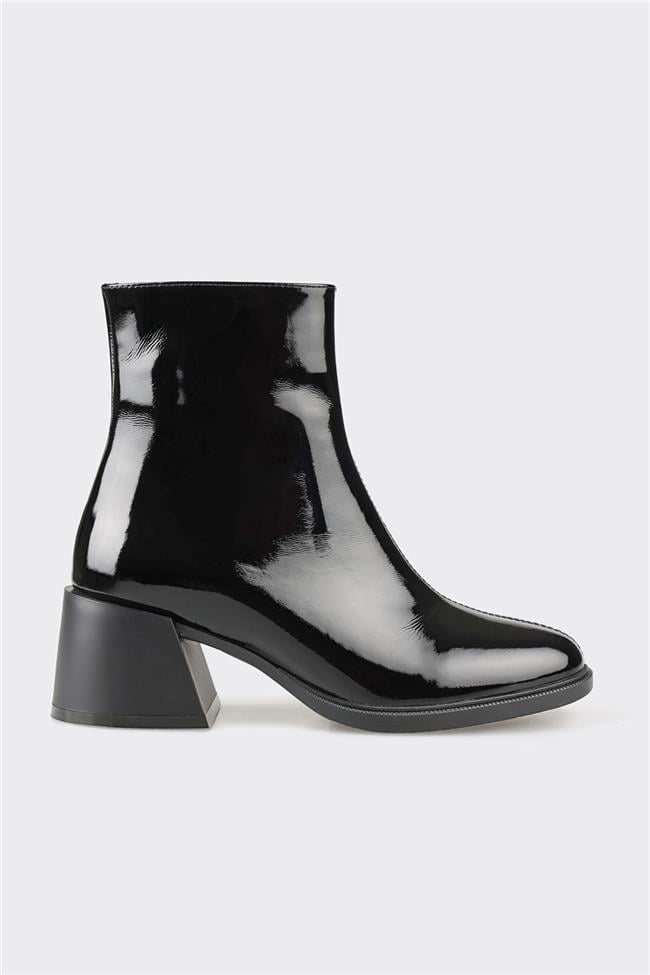 Siyah Deri Kadın Topuklu Bot