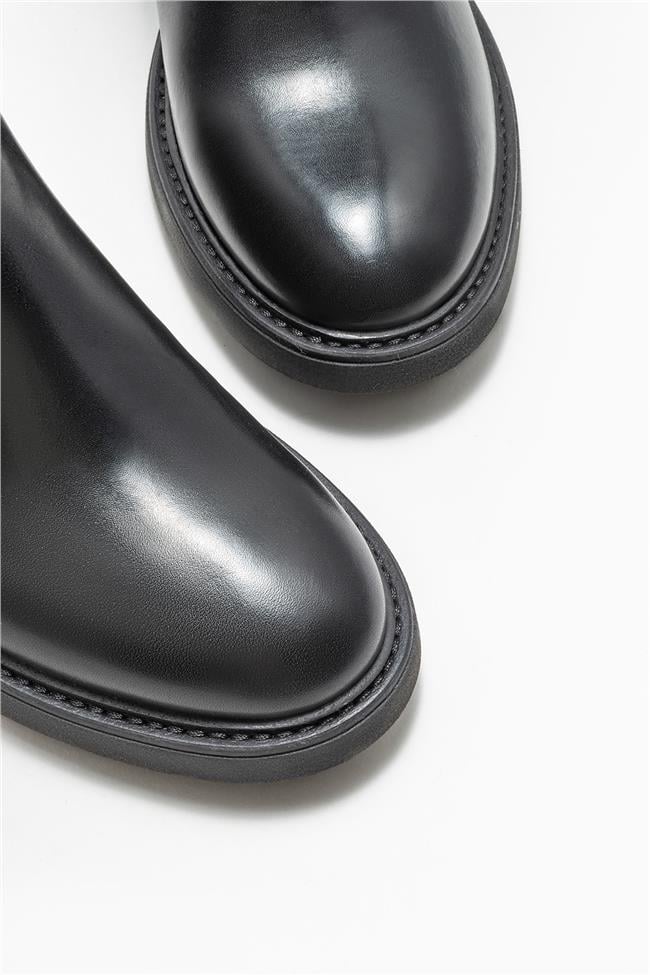 Siyah Deri Kadın Topuklu Çizme