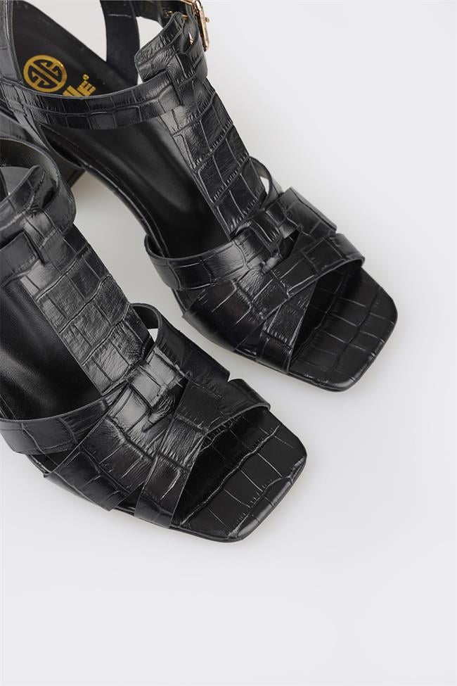 Siyah Deri Kadın Topuklu Sandalet