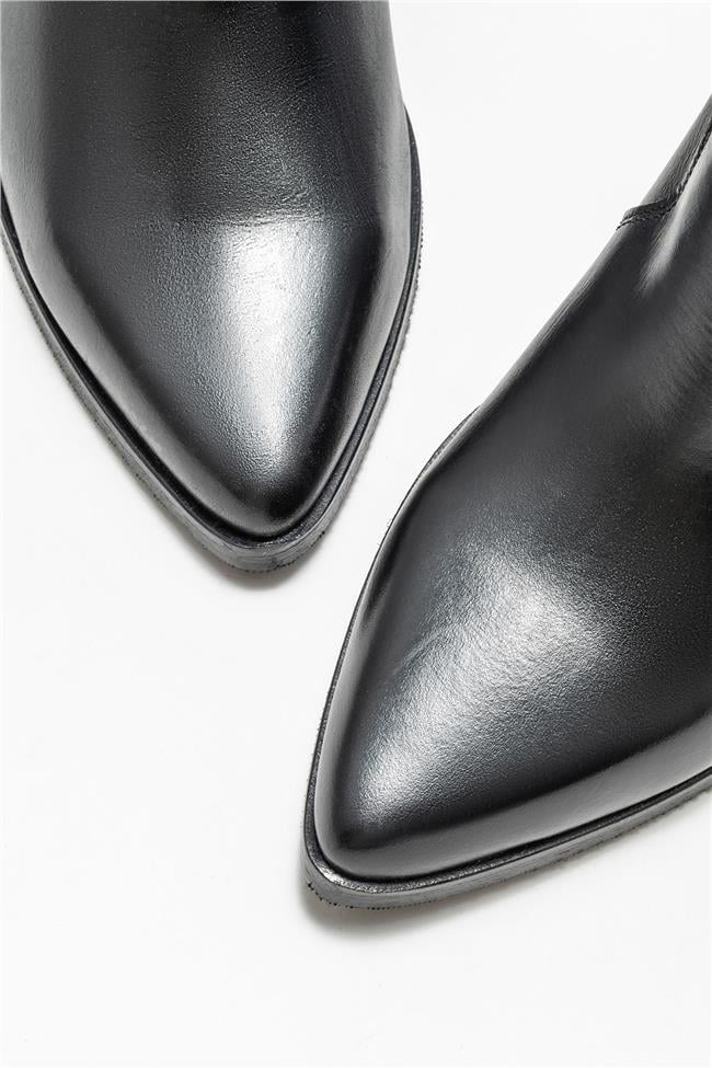 Siyah Deri Kadın Western Çizme