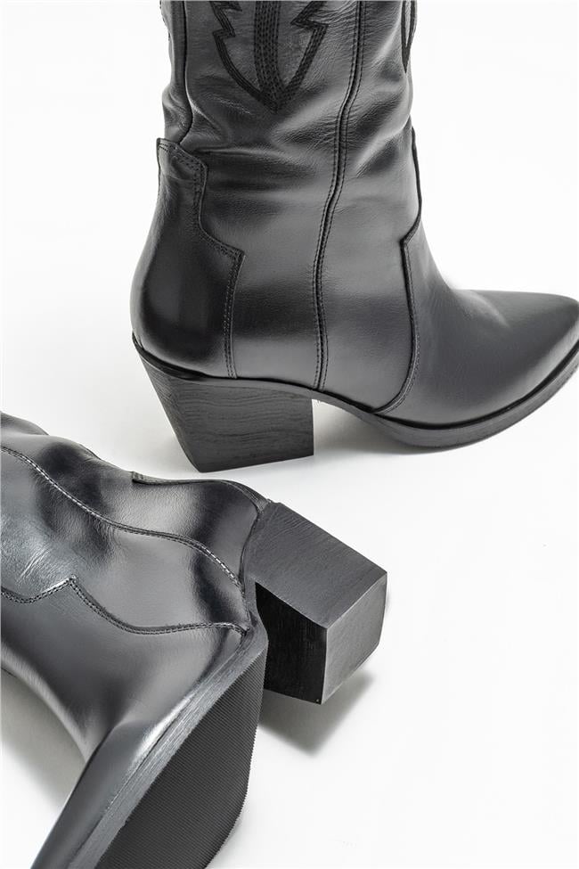 Siyah Deri Kadın Western Çizme