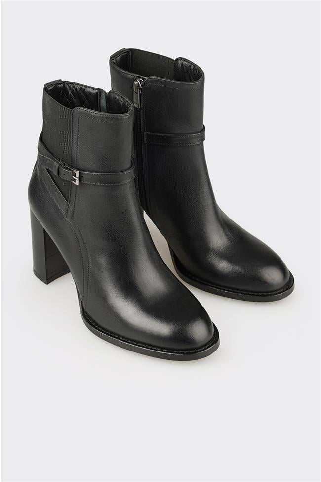 Siyah Deri Kadın Yüksek Topuk Bot