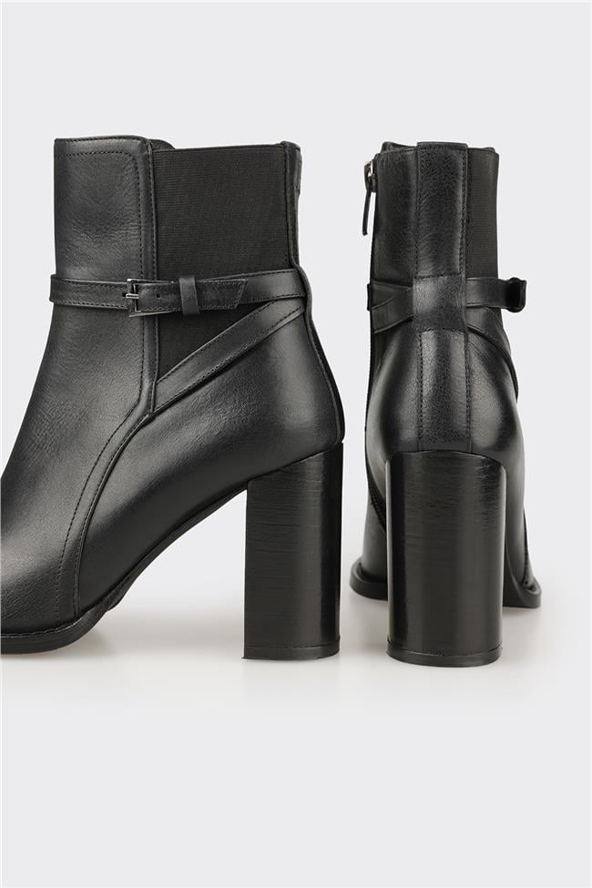 Siyah Deri Kadın Yüksek Topuk Bot