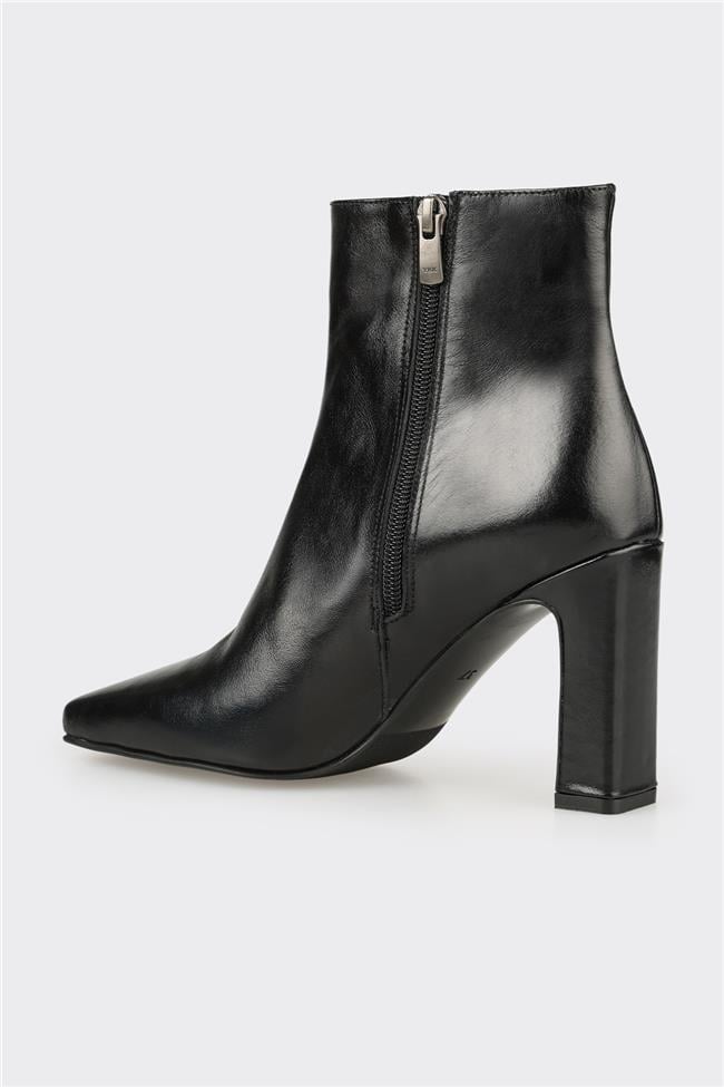 Siyah Deri Kadın Yüksek Topuk Bot