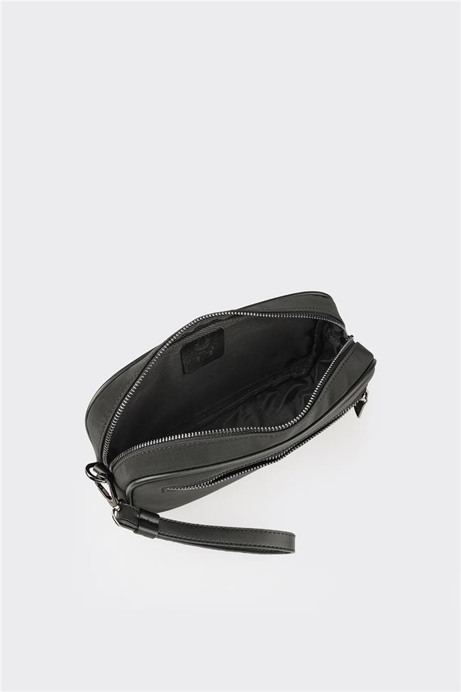 Siyah Erkek Küçük El Çantası