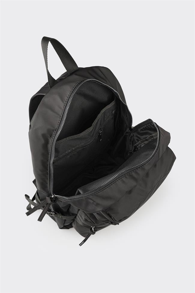 Siyah Erkek Sırt Çantası