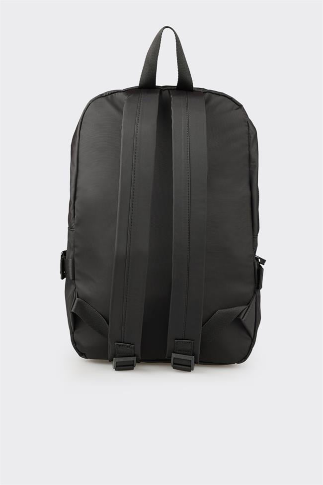 Siyah Erkek Sırt Çantası