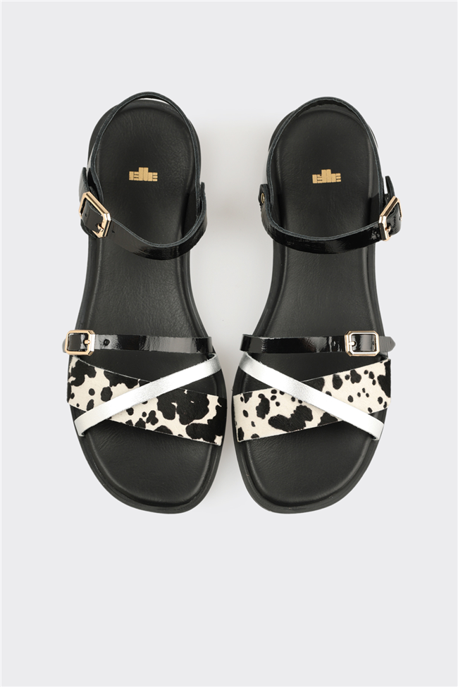Siyah Hayvan Desenli Deri Kadın Düz Sandalet