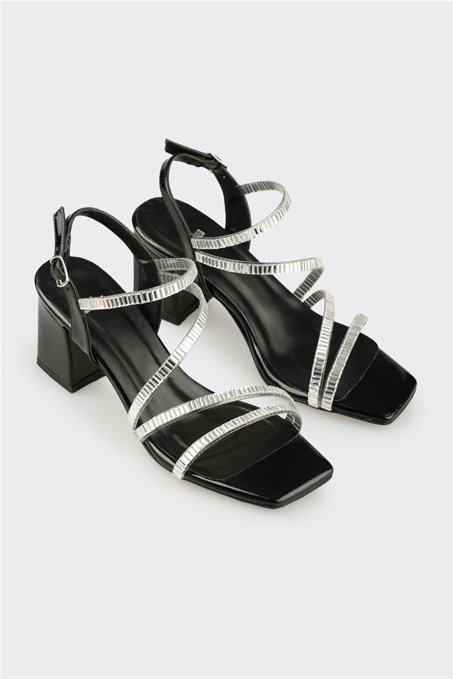 Siyah Kadın Günlük Sandalet