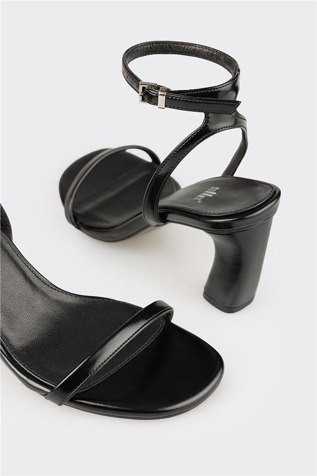 Siyah Kadın Günlük Sandalet