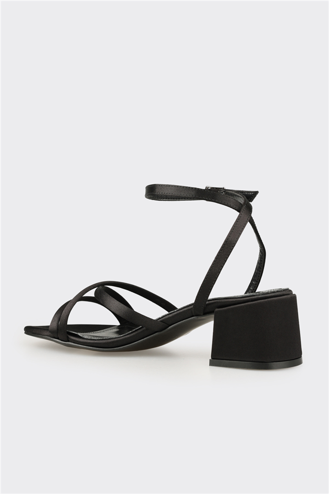 Siyah Kadın Günlük Sandalet