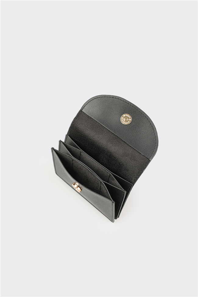 Siyah Kadın Kartlık