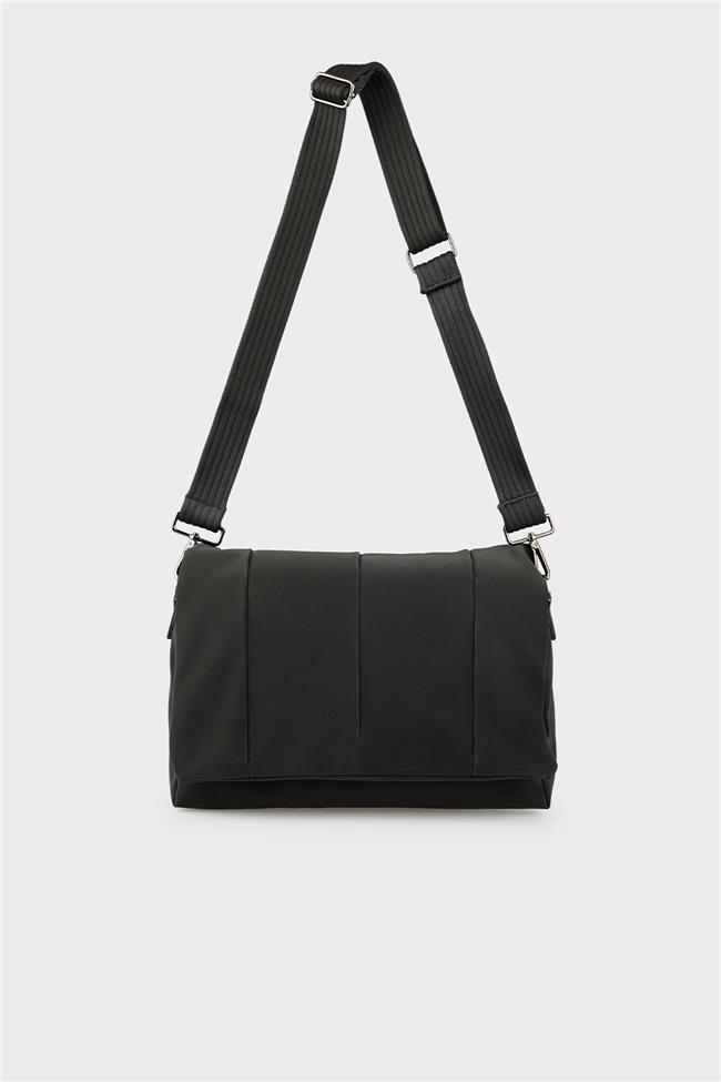 Siyah Kadın Omuz Çantası