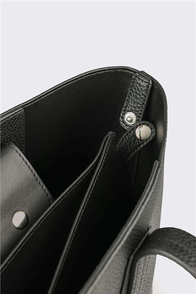 Siyah Kadın Omuz Çantası