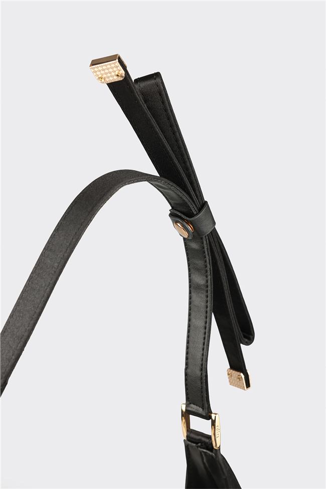 Siyah Kadın Omuz Çantası