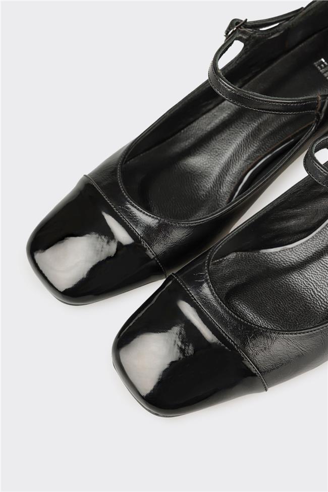 Siyah Kadın Orta Topuk Ayakkabı