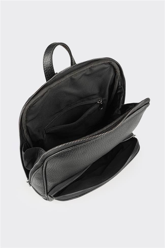 Siyah Kadın Sırt Çantası