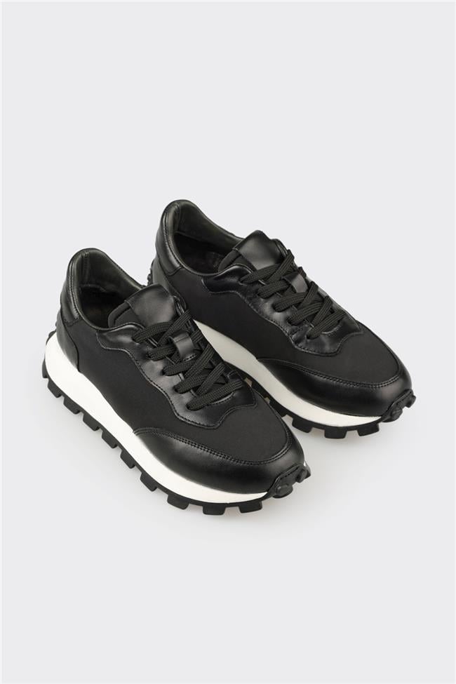 Siyah Kadın Spor Ayakkabı