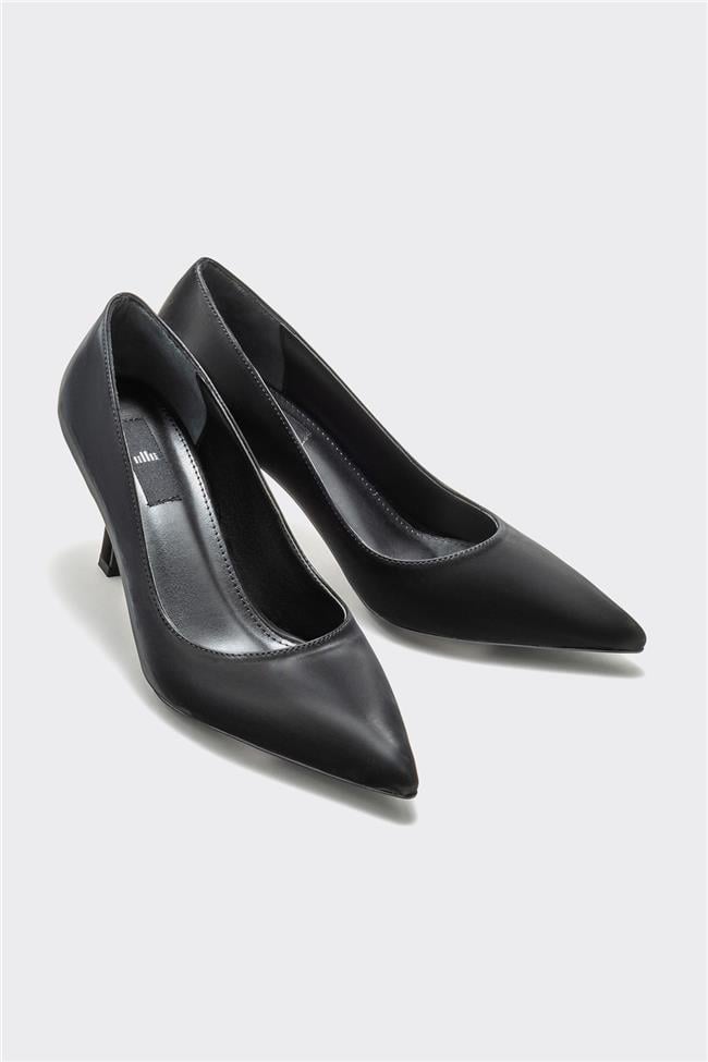 Siyah Kadın Stiletto