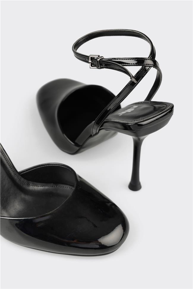 Siyah Kadın Topuklu Ayakkabı