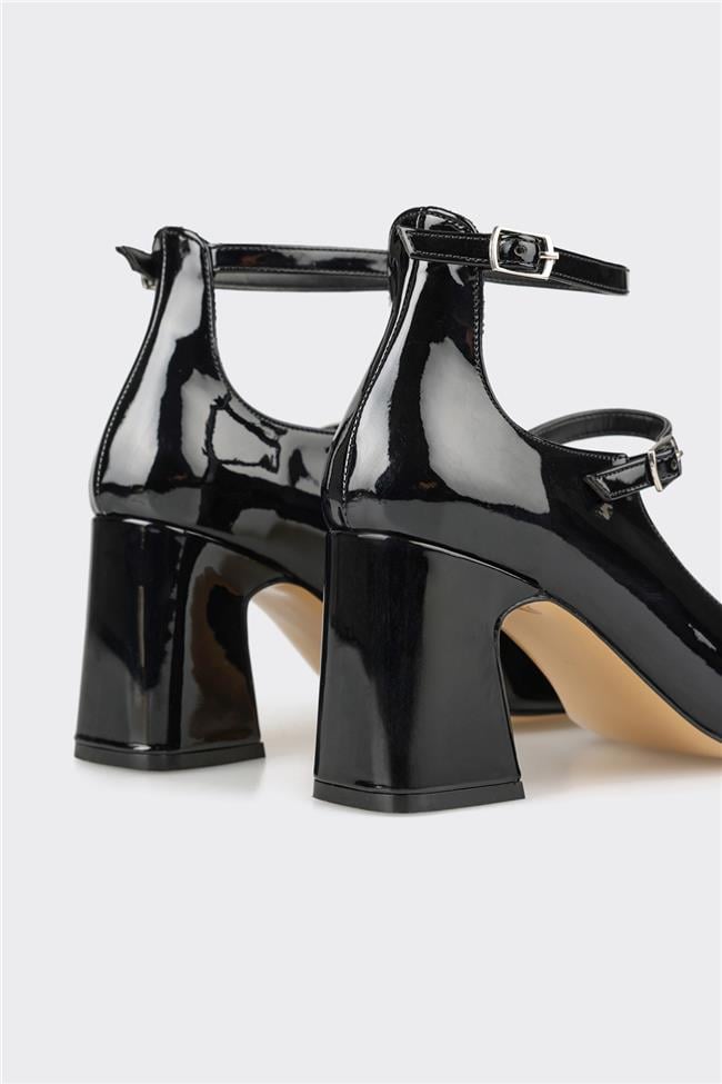 Siyah Kadın Topuklu Ayakkabı