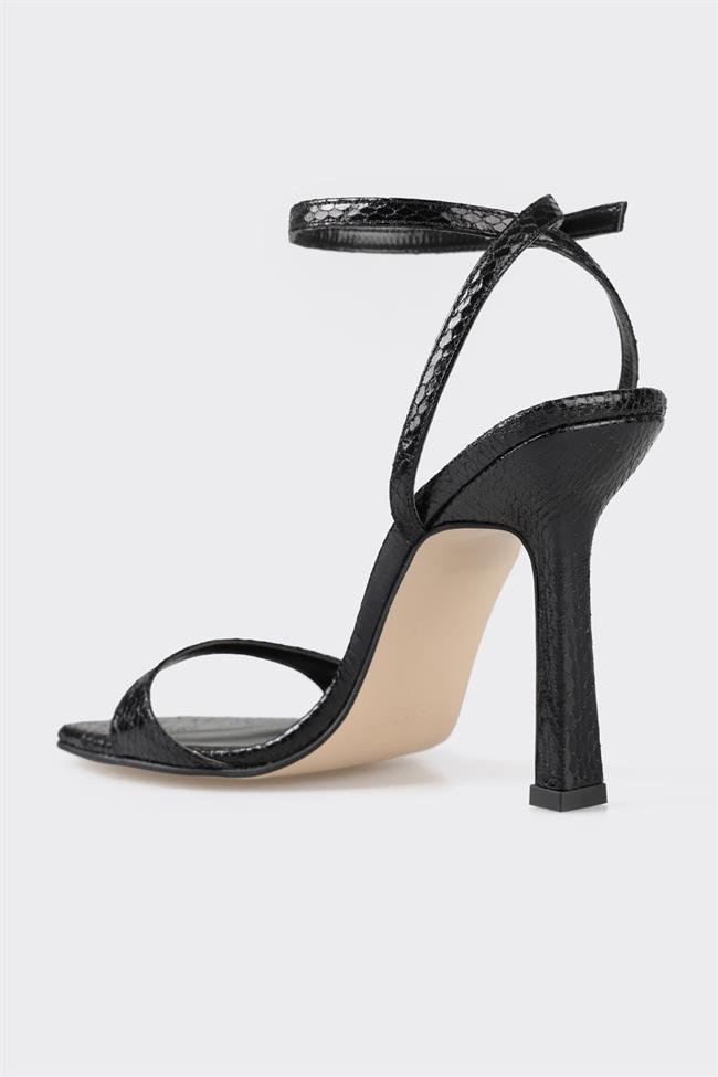 Siyah Kadın Topuklu Sandalet