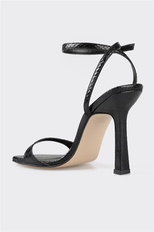 Siyah Kadın Topuklu Sandalet