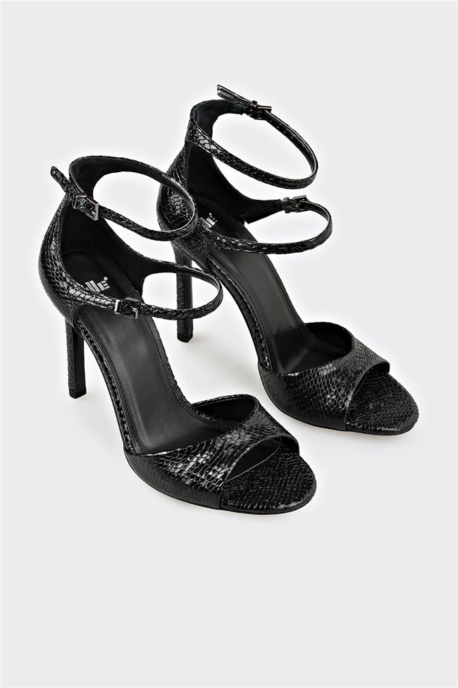 Siyah Kadın Topuklu Sandalet