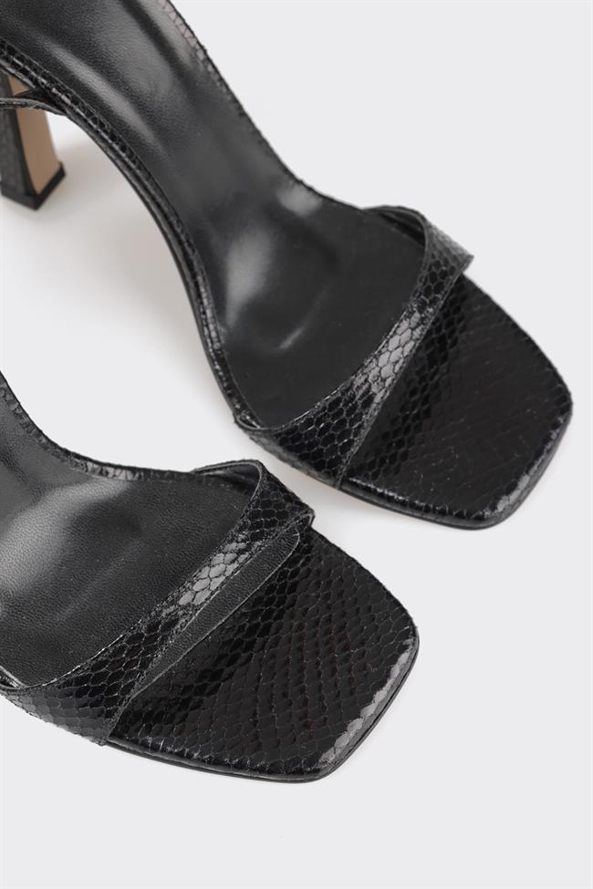 Siyah Kadın Topuklu Sandalet