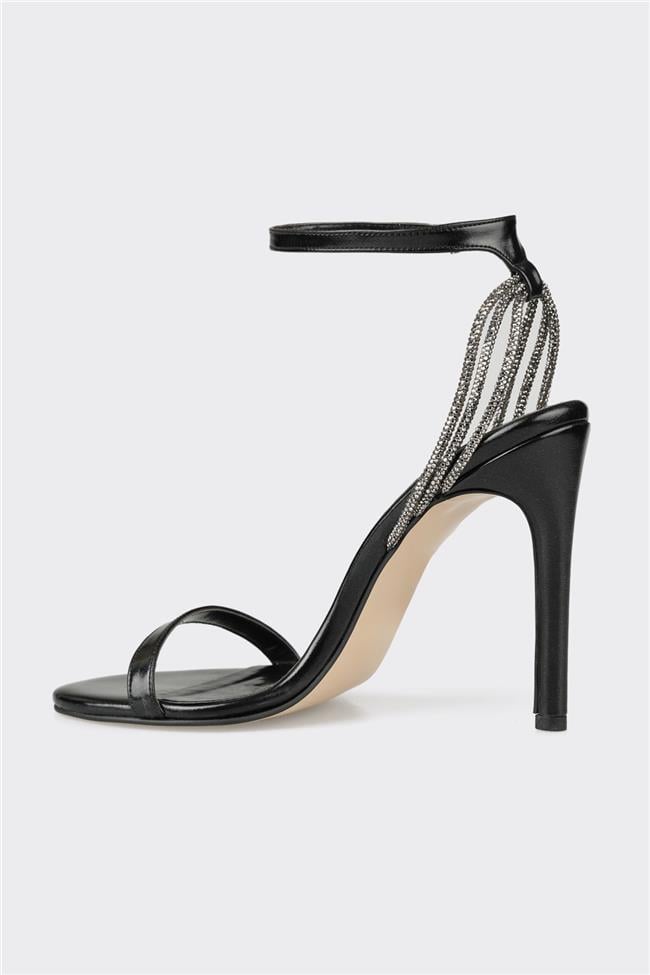 Siyah Kadın Topuklu Sandalet