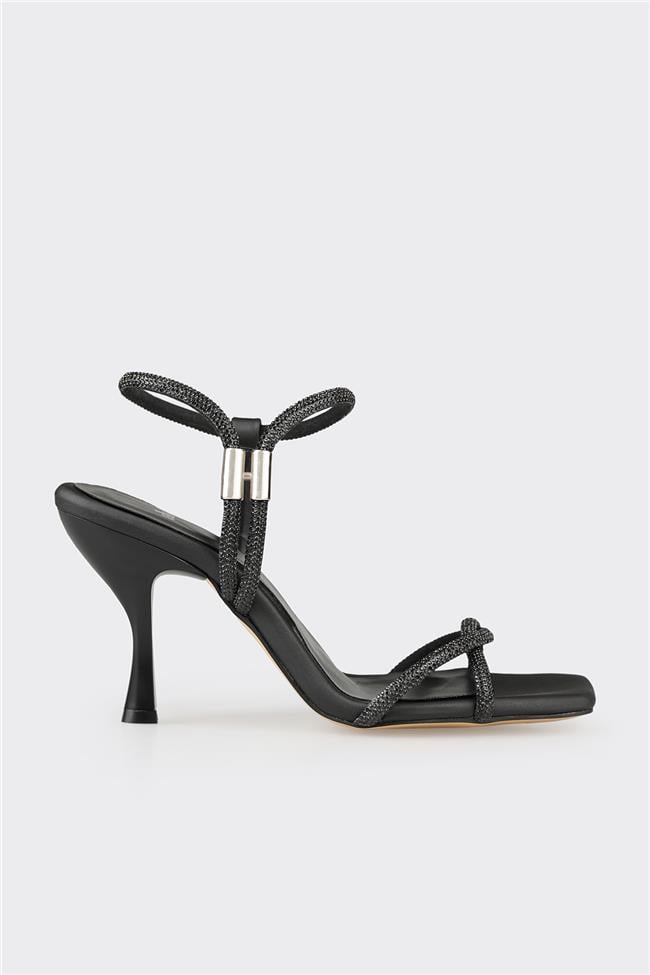 Siyah Kadın Topuklu Sandalet