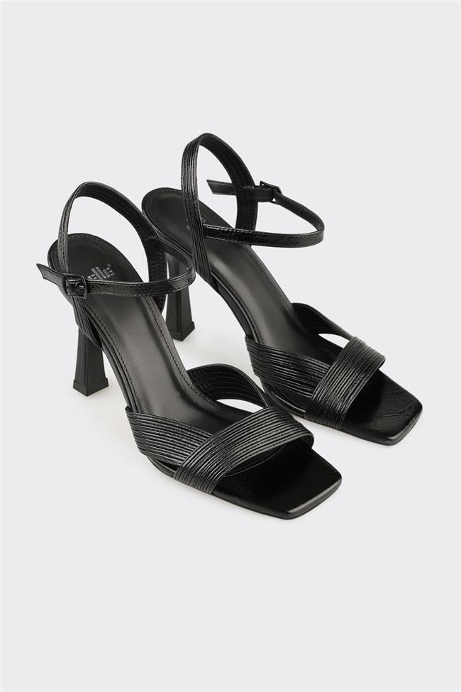 Siyah Kadın Topuklu Sandalet