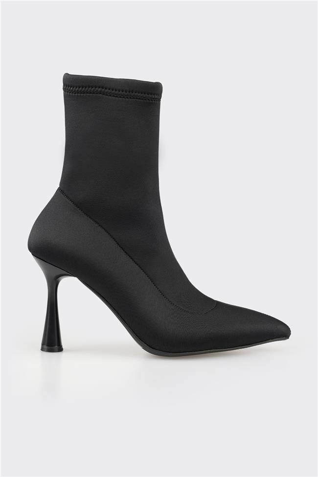 Siyah Kadın Yüksek Topuk Bot