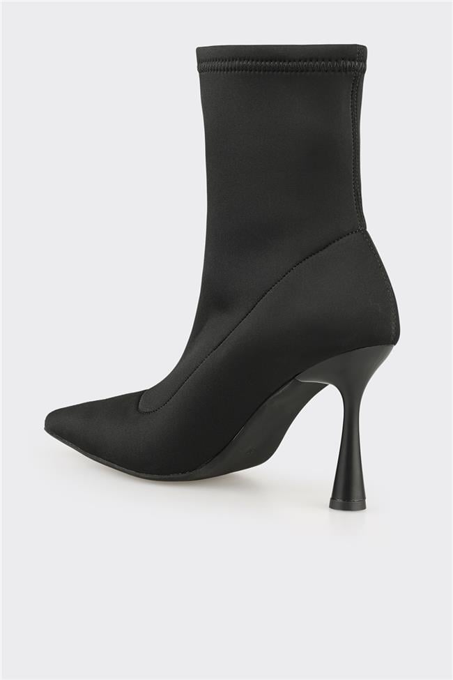 Siyah Kadın Yüksek Topuk Bot
