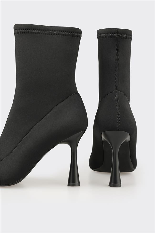 Siyah Kadın Yüksek Topuk Bot