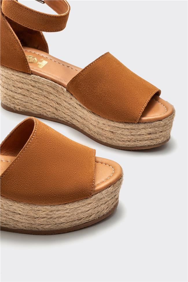 Taba Deri Kadın Dolgu Topuklu Sandalet