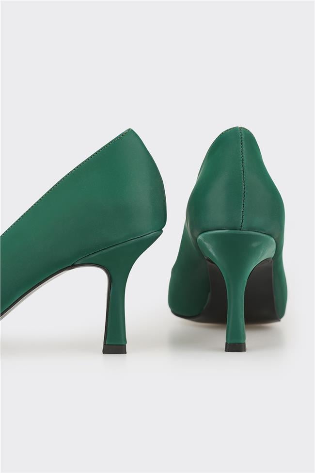 Yeşil Kadın Stiletto