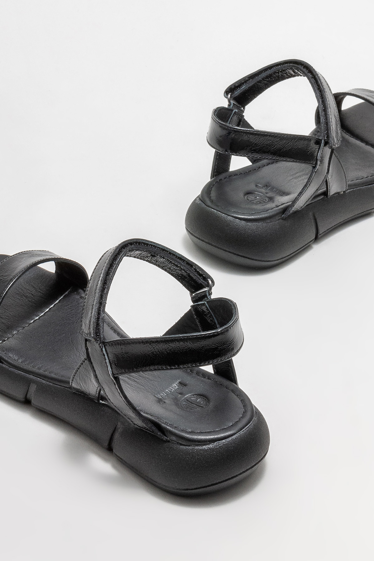 Siyah Deri Kadın Spor Sandalet Satın Al! RHETTA-01 Fiyatı | Elle Shoes
