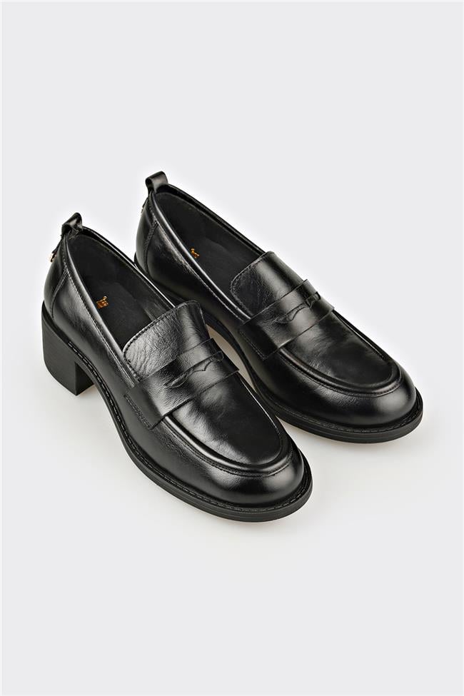 Siyah Deri Kadın Günlük Ayakkabı