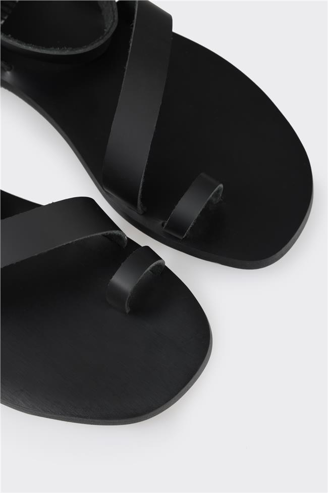 Siyah Deri Kadın Parmak Arası Sandalet